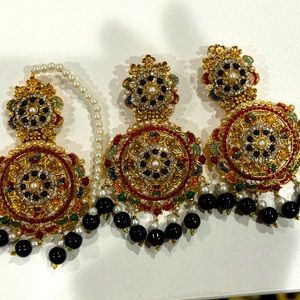 Black gold plated earrings and teeka set